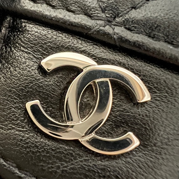 Auth Chanel Classic Quilted Twin Face Flap Compact Wallet - Rare - Picture 13 of 16